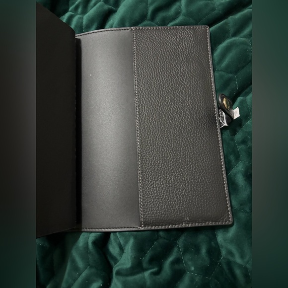 Coach Leopard Notebook w Tags - Picture 4 of 6